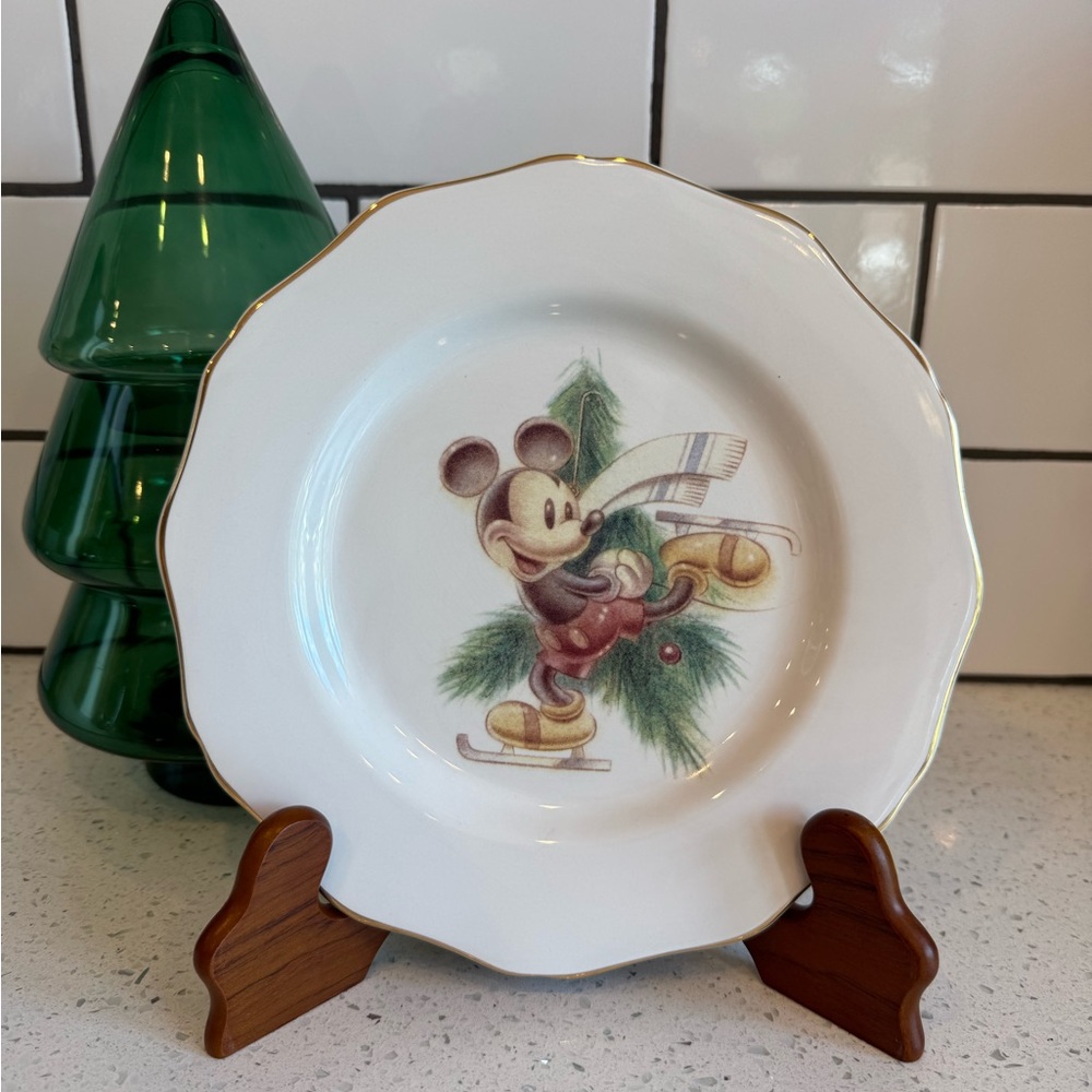 Vintage Disney Festive Mickey Mouse Skating Plate